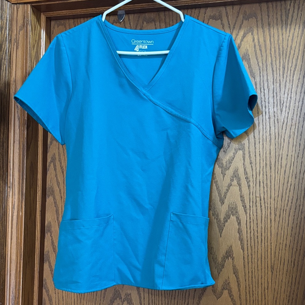 Green town Women's Teal Scrub Top